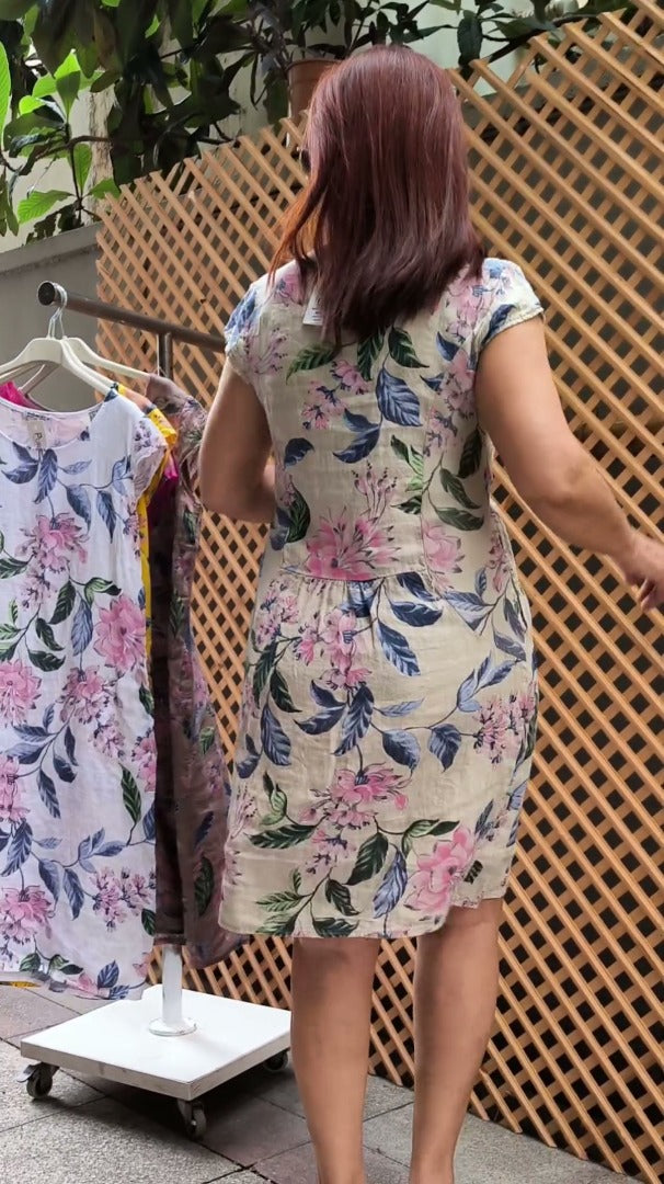 👗 Šaty s potiskem, širokými rukávy a kulatým výstřihem