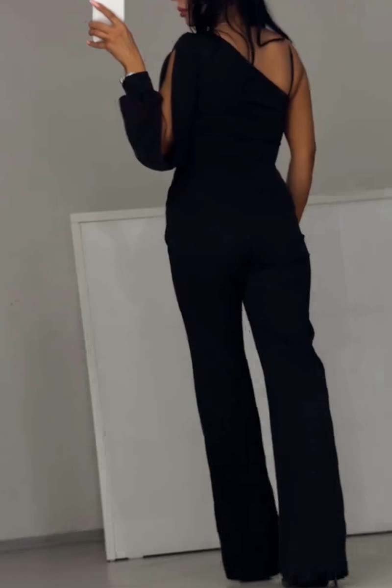 Módní a sexy dámský overal se šikmými rameny a vysokým rozparkem