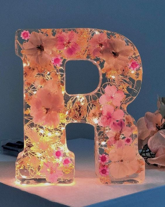 🌸Ručně vyrobené noční světlo z květinové pryskyřice