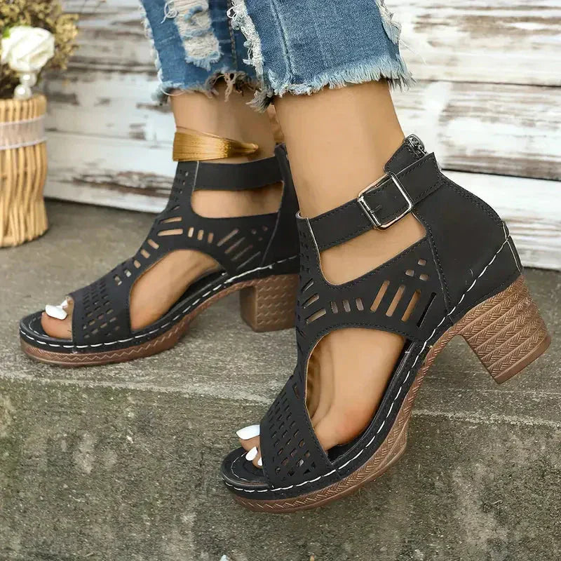 👡 Sandály s otevřenou špičkou a středně vysokým otevřeným podpatkem💖