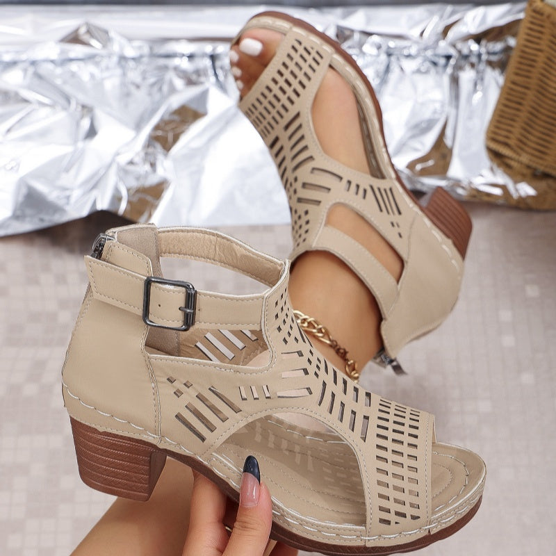 👡 Sandály s otevřenou špičkou a středně vysokým otevřeným podpatkem💖
