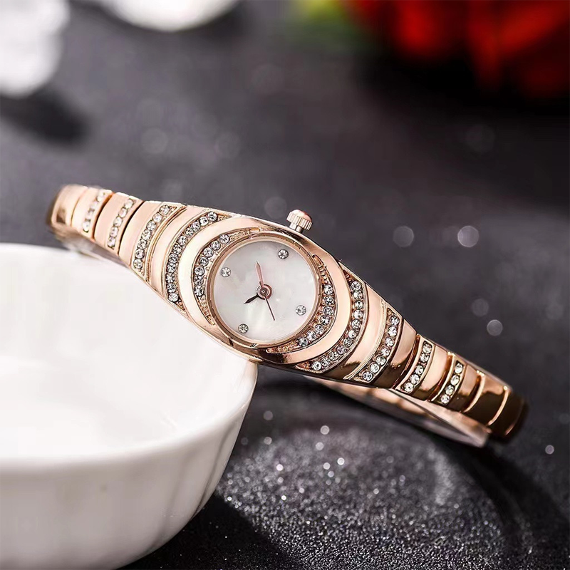 💎Dámské hodinky s křišťálovým náramkem⌚